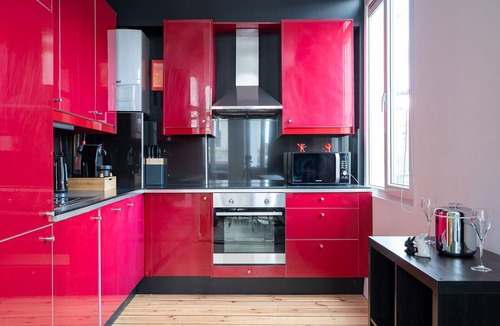 Amandus - Atheneum Apartment | Rabbit Hole - Romantic apartment with adult playroom