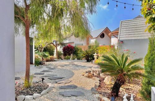 Bang Sare Villa | Rabbit Villa Bangsaray