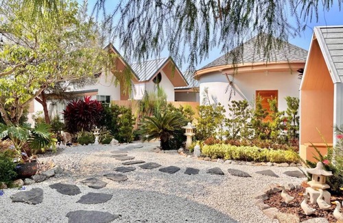 Bang Sare Villa | Rabbit Villa Bangsaray