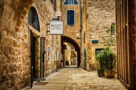 Jaffa Apartment | Rabi Hanina Multi-Unit