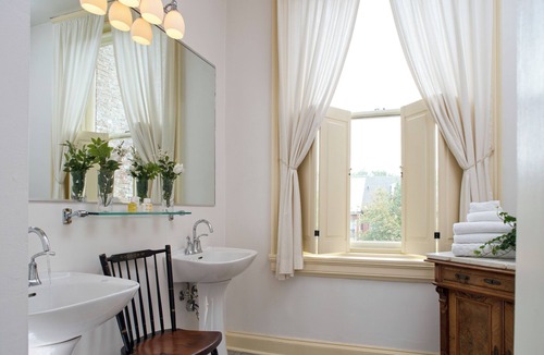 Downtown Baltimore Bed & Breakfast | Rachael's Inner Harbor Boutique Inn - The Audrey Genevieve Suite