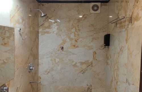 Varanasi Hotel | RADIANCE COURTYARD