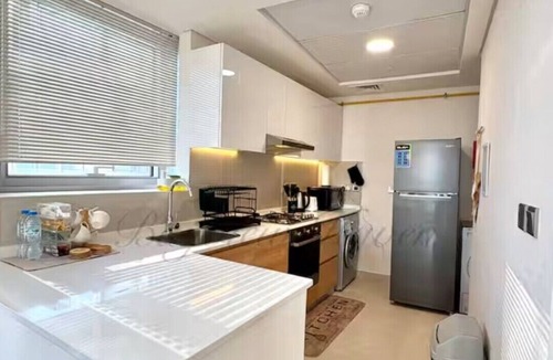 Abu Dhabi Apartment | Radiant Bayview Haven - Canal Side Residence w/1King,2Queen,2Twinbeds,Pool, Gym
