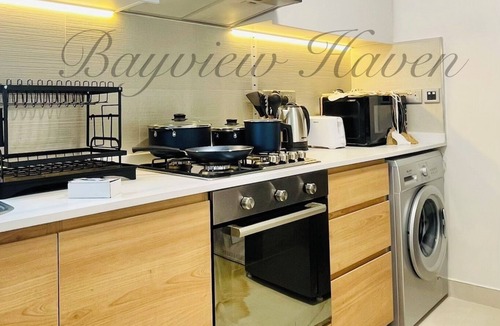 Abu Dhabi Apartment | Radiant Bayview Haven - Canal Side Residence w/1King,2Queen,2Twinbeds,Pool, Gym