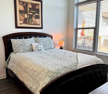 Memphis Apartment | Radiant & Cozy