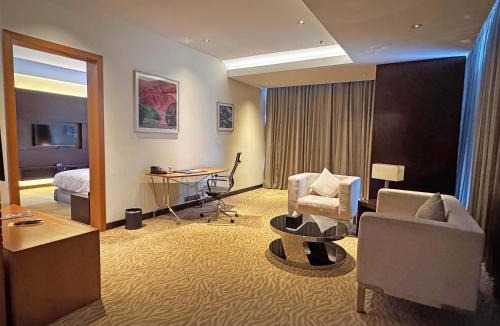 Chittagong Hotel | Radisson Blu Chattogram Bay View