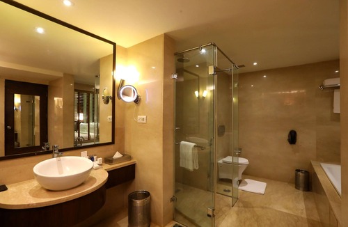 Egmore Hotel | Radisson Blu Hotel Chennai City Centre