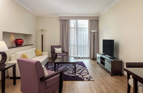 Barsha Heights Hotel | Radisson Blu Hotel, Dubai Barsha Heights