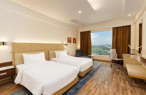 Greater Noida Hotel | Radisson Blu Hotel, Greater Noida