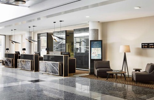 Mittelfeld Hotel | Radisson Blu Hotel Hannover
