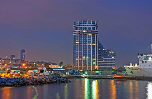 Zeytinburnu Hotel | Radisson Blu Hotel Istanbul Ottomare