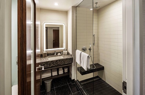 South Loop Hotel | Radisson Blu Mall of America