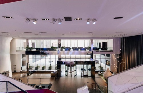 South Loop Hotel | Radisson Blu Mall of America