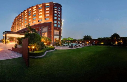 Sector 18 Hotel | Radisson Blu MBD Hotel Noida