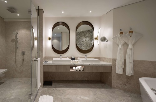 Marol Hotel | Radisson Blu Mumbai International Airport