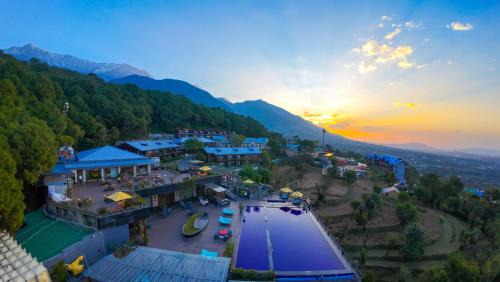 Sidhpur Hotel | Radisson Blu Resort Dharamshala