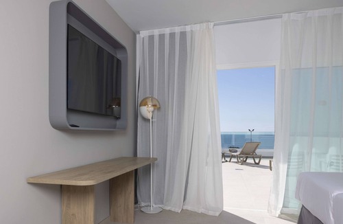Costa Teguise Hotel | Radisson Blu Resort Lanzarote - Adults Only +16