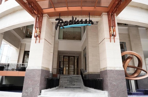Ploenchit Hotel | Radisson Hotel Chateau de Bangkok
