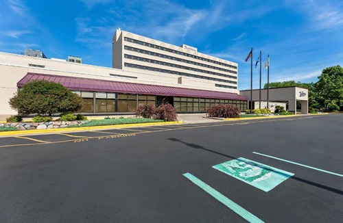 Historic Downtown La Crosse Hotel | Radisson Hotel La Crosse