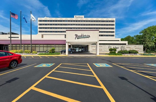 Historic Downtown La Crosse Hotel | Radisson Hotel La Crosse