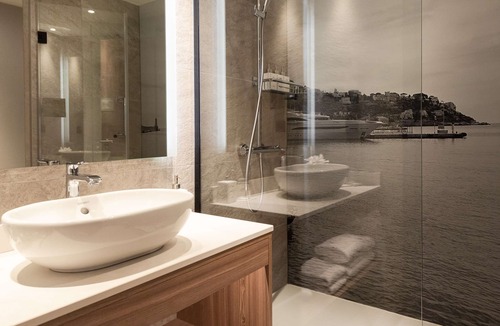 L'Arenas Hotel | Radisson Hotel Nice Airport