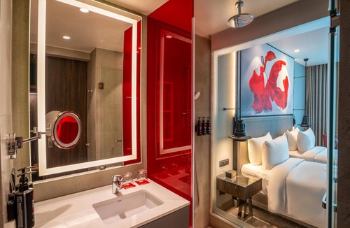 Indore Hotel | Radisson RED Indore