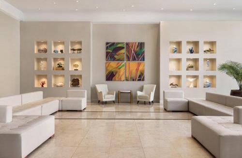 Mid Beach Hotel | Radisson Resort Miami Beach