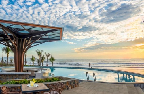 Suoi Nuoc Beach Hotel | Radisson Resort Mui Ne