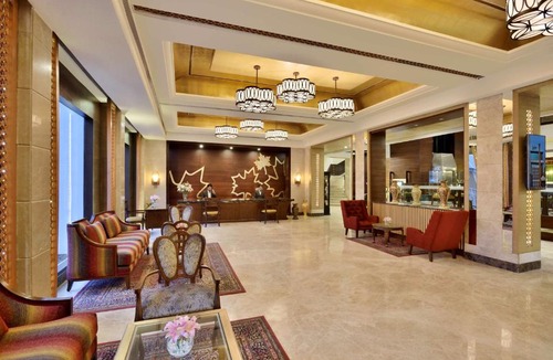 Srinagar Hotel | Radisson Srinagar