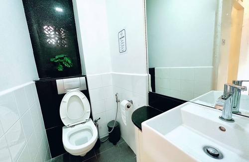 Downtown Singapore Hotel | RadZone Hostel