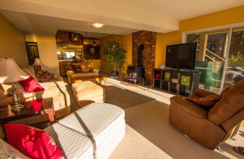Saanichton Bed & Breakfast | Rae Leigh Heights BnB