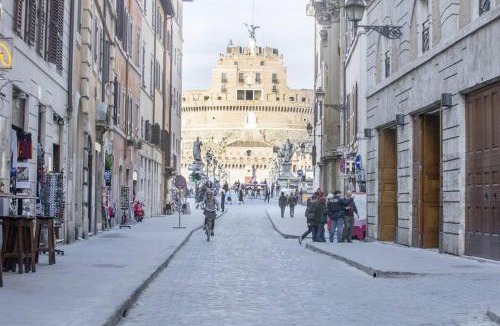 Rione V Ponte Apartment | Raffaello Charmsuite