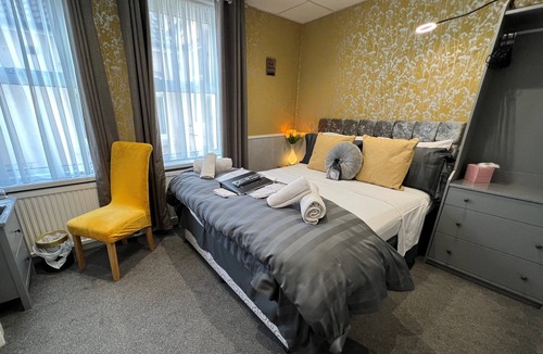 Blackpool Town Center Hotel | Raffles Hotel