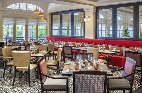 Daun Penh Hotel | Raffles Hotel Le Royal