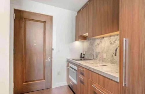 Back Bay East Condo | Raffles Pied-A-Tier Studio