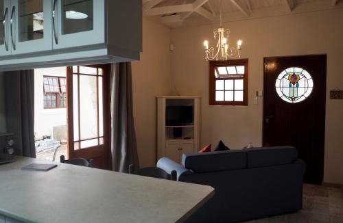 Plumstead Apartment | RAFTERS COTTAGE