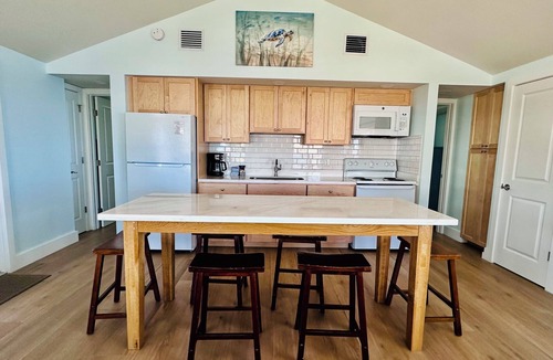Islamorada House | Ragged Edge Resort & Marina
