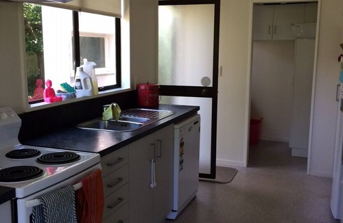 Raglan House | Raglan Beauty. Sun, Views, Nature - Walk to Town