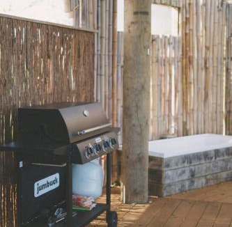Raglan House | Raglan Rural Retreats - Range View Cottage
