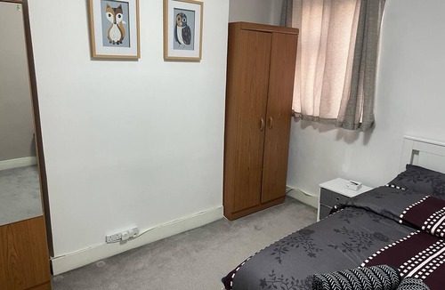 Boleyn House | Rahal Compton