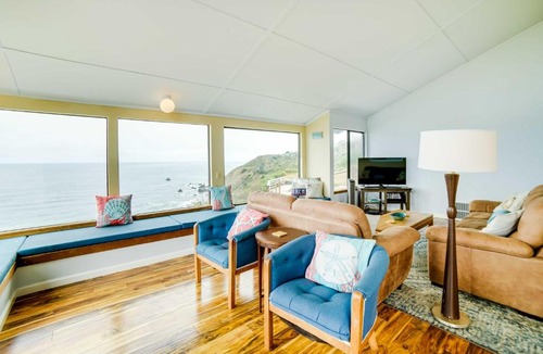 Manchester House | 'Rahus Ocean Refuge' with Manchester Coast Views!