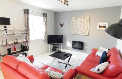 Falstone House | Railway Cuttings