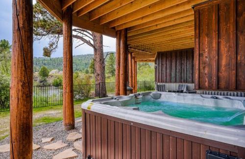 Rio Vista Estates House | Railway River Retreat RRR