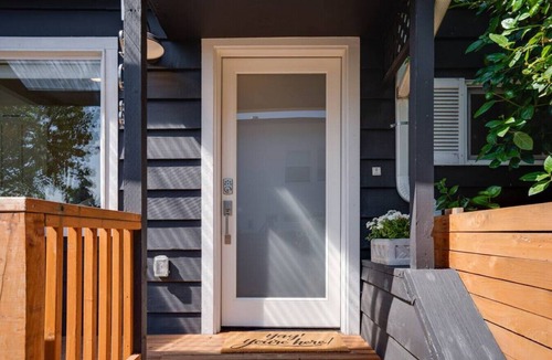 Crown Hill House | Rain Shower, Modern Retreat, Central Location!
