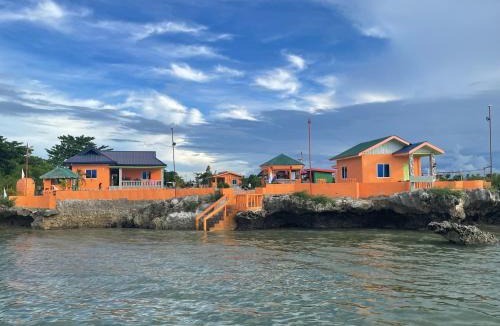 Olango Island Resort | Rainbow Beach Bar & Resort