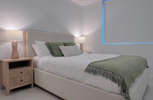 Rainbow Beach Apartment | Rainbow Beach Resort overlooking Pool