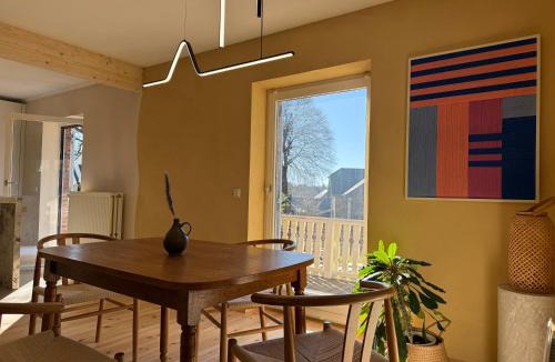 Weverce House | Rainbow Bungalow
