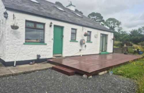 Dundalk House | Rainbow Cottage