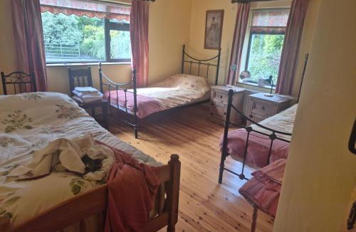 Dundalk House | Rainbow Cottage