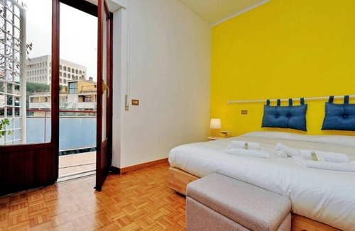 EUR Apartment | Rainbow Eur Apartment